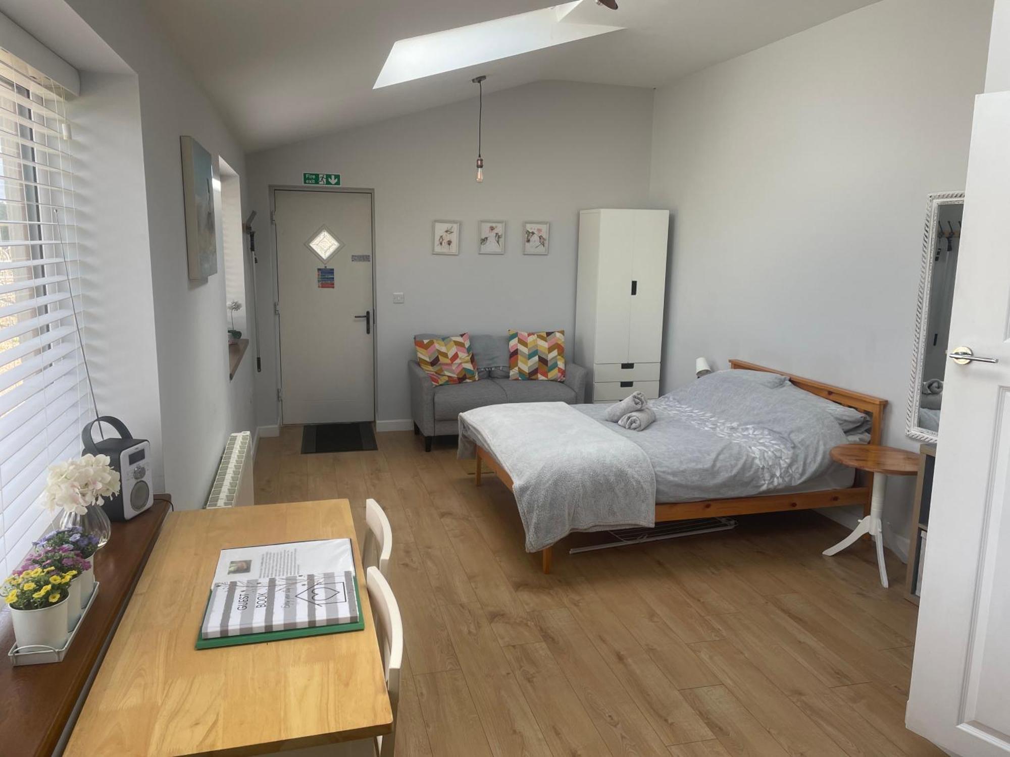 Appartamento The Milking Sheds Tytherington  Esterno foto